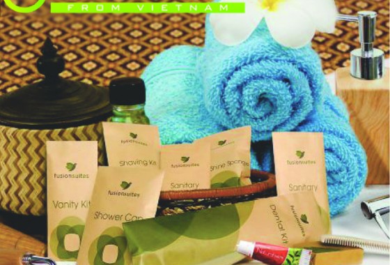 Bộ đồ dùng du lịch với bao bì giấy Kraft