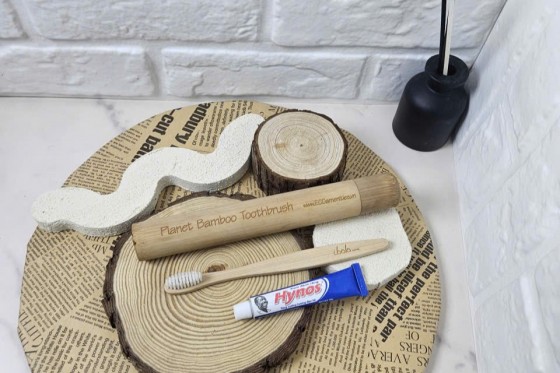 Bộ Travel Kit Bàn Chải Tre Planet Bamboo