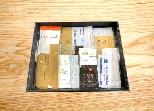 Xưởng Sản Xuất Nguyên Liệu Đồ Dùng Tiêu Hao: Bàn Chải, Lược, Bao Bì Chai, Tuyp & Kem Đánh Răng Cho Đại Lý